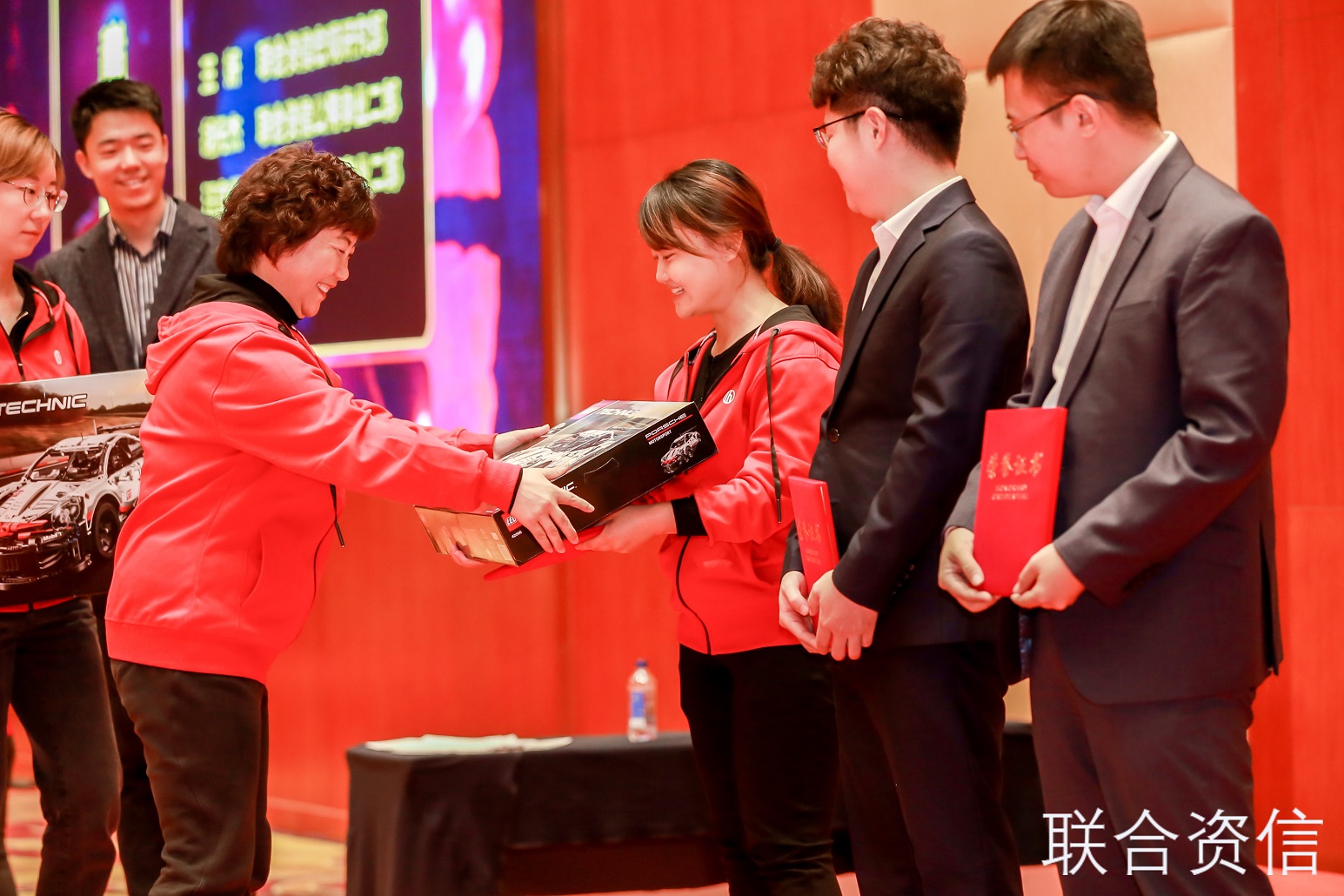 国产精品自产拍在线观看免费